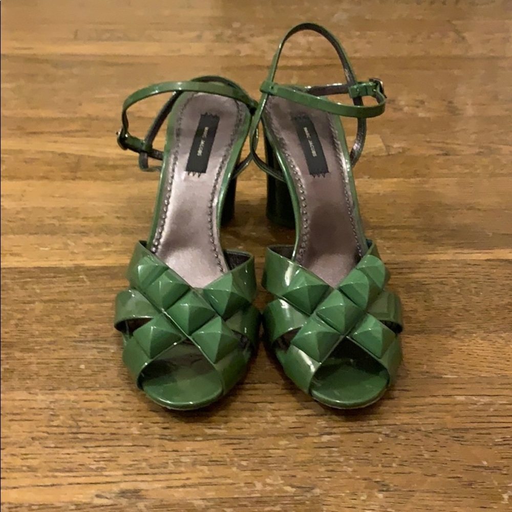 Marc Jacobs patent leather green heels. Size 9